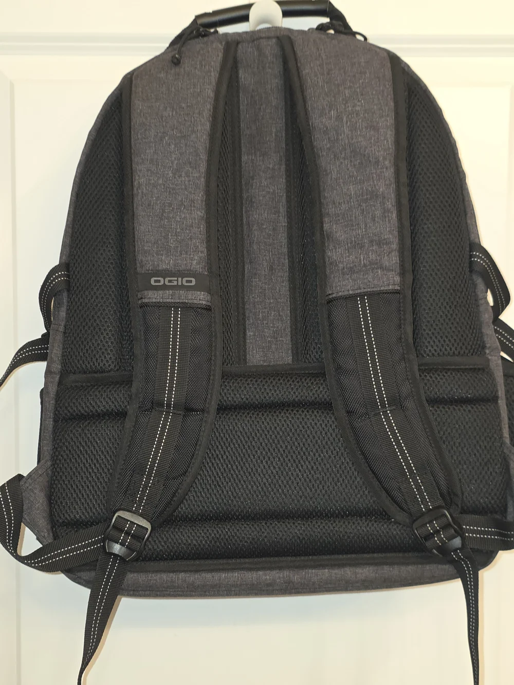 OGIO Men's Dark Gray Travel Backpack